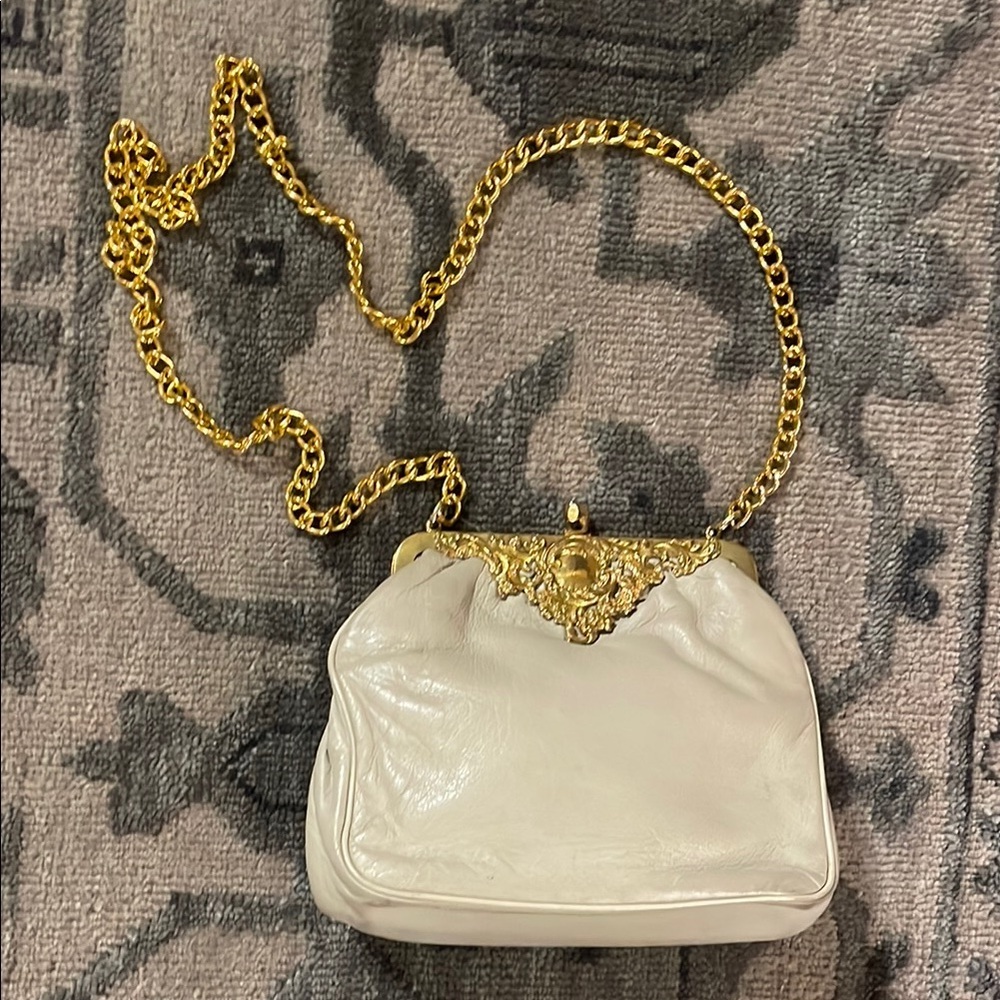 Elegant Cream Chain Bag